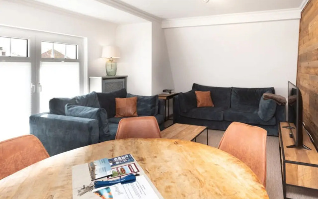 Penthuus Modern Retreat