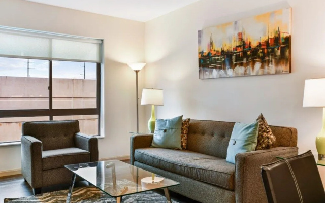 Bluebird Suites near Cleveland Clinic