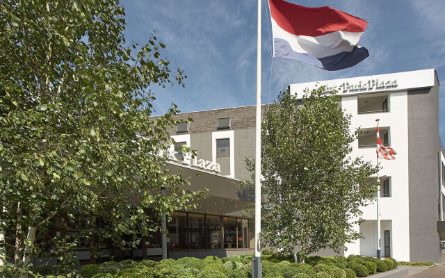 Отель Park Plaza Eindhoven вид на фасад