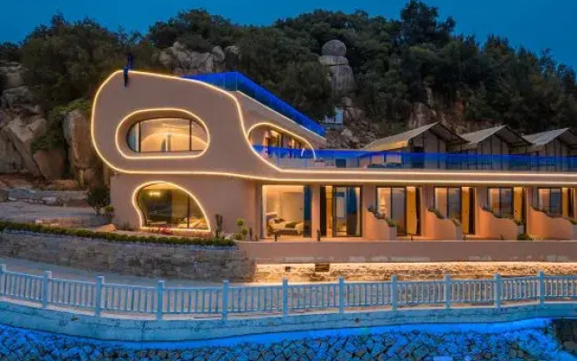 Dazzling·Yueqinhai Resort