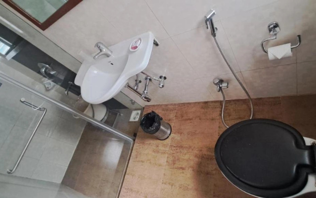 Swaroop Hotel