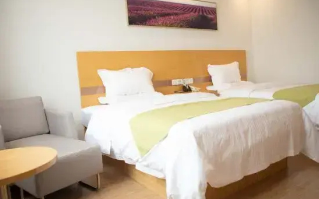 Yinyue Holiday Hotel
