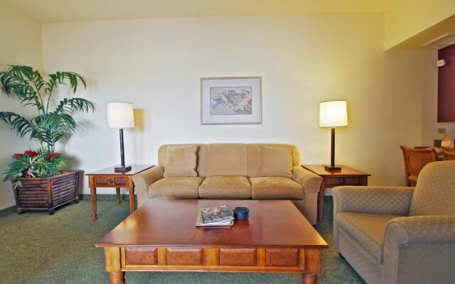Outrigger Royal Sea Cliff Hotel комната для гостей