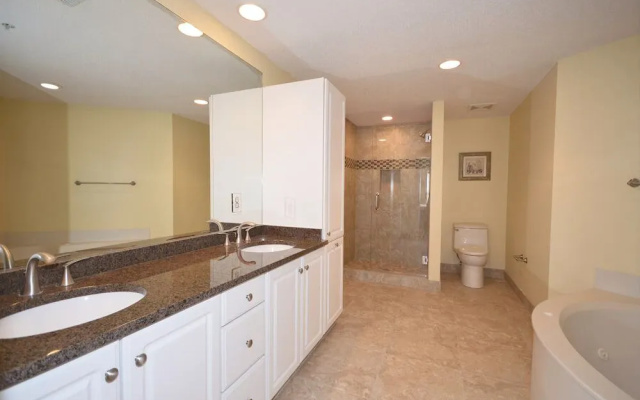Hampton Place 6407