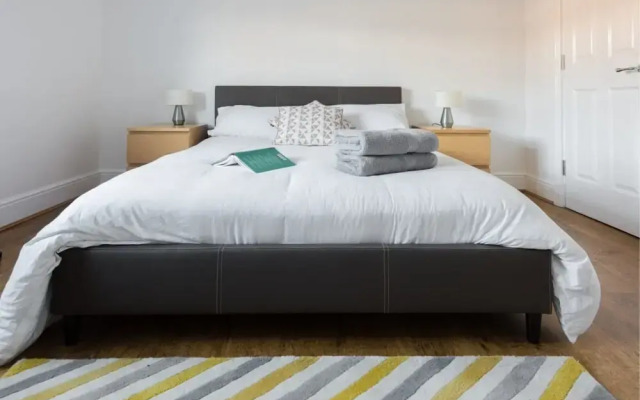 The Blue Compass - Modern Central 4bdr With Garden