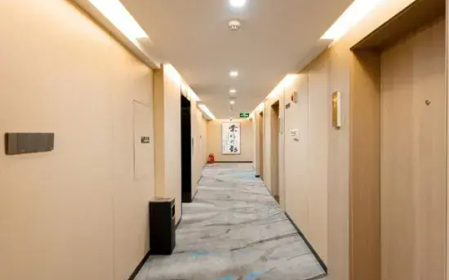 JiHe Hotel (Jiaozuo Railway Station Puji Road)