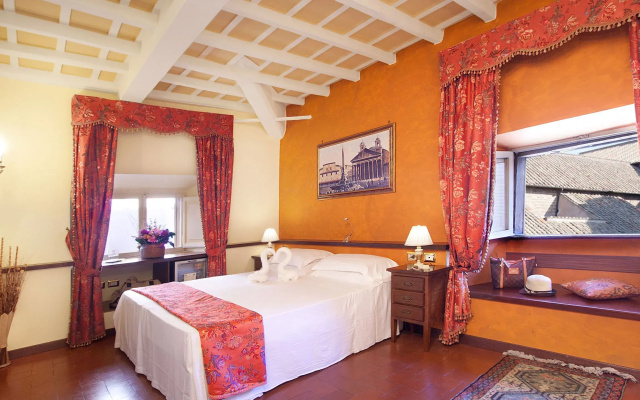 Pantheon Inn