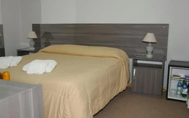 Rioma Hotel