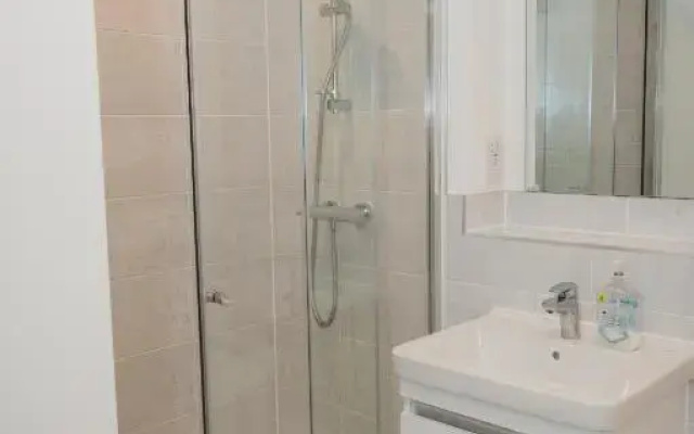 The Bracknell House Modern and Outstanding 3 Bedroom