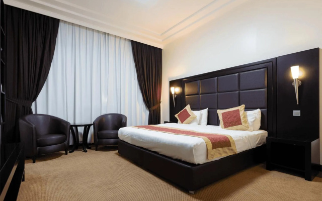 Royal Beach Hotel & Resort