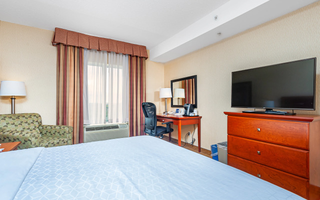 Holiday Inn Express Hotel & Suites CLARINGTON - BOWMANVILLE by IHG