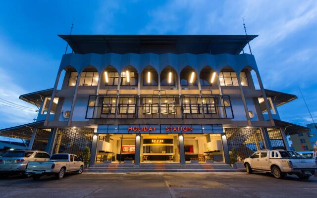 Отель Holiday Station Hostel Таиланд, Краби - отзывы, цены и фото номеров - забронировать отель Holiday Station Hostel онлайн вид на фасад
