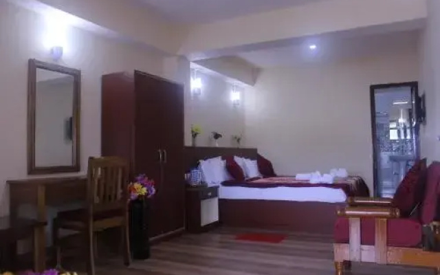 Zero to One stay - Hotel Khandroling (HKL)
