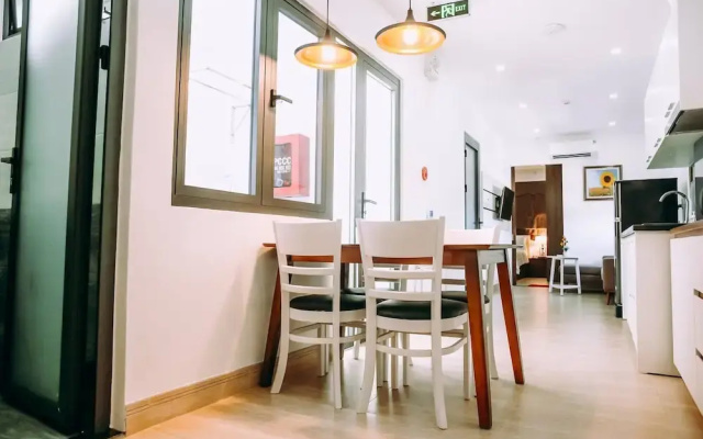 Cozy 2 bedrooms apartment near Dragon Bridge