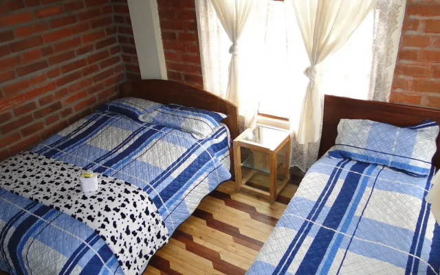 Hostal Chukirawa - Hostel
