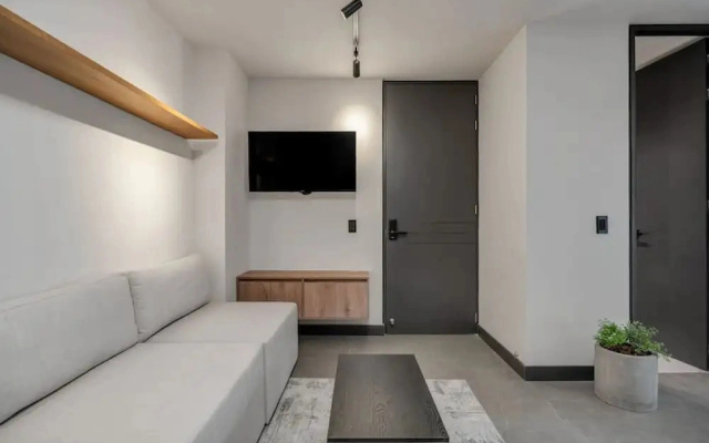 Housy Laureles - 205