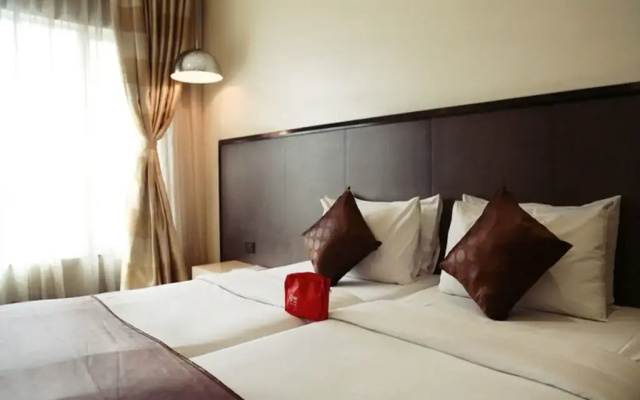 Capital O 697 The Sirona Hotel