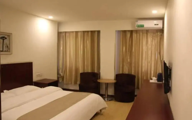 GreenTree Alliance Jinan Licheng Town Yaohua Road Yaoqiang Airport Hotel