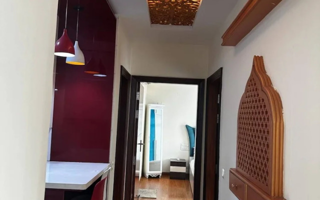 Luxurious Gurugram Apartment for Rent - Entire House With City & Garden Views