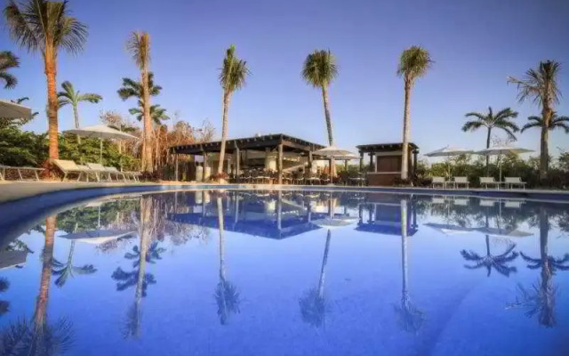 Ocean Breeze Boutique Riviera Maya