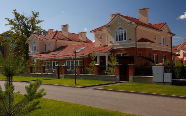 Гостиница ВеличЪ Country Club вид на фасад