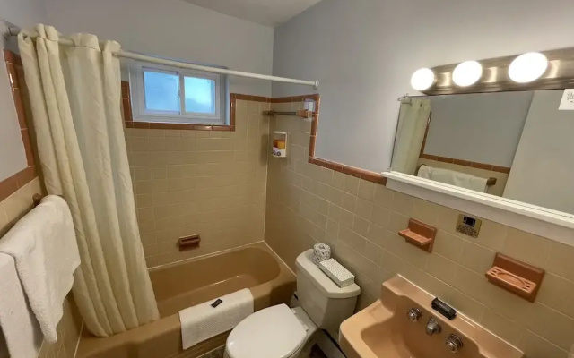 RusMar Motel