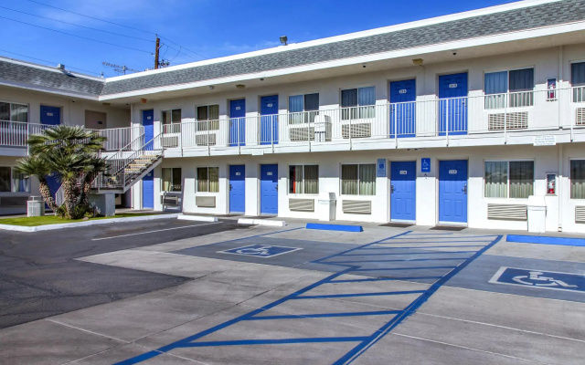 Motel 6 Phoenix, AZ - Airport - 24th Street