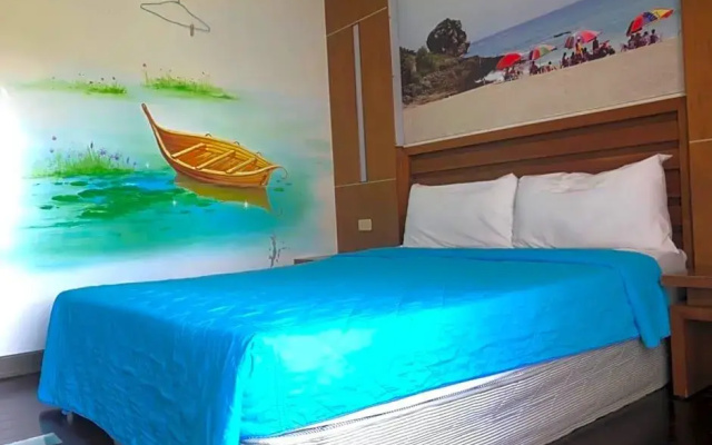 Holiday Hostel