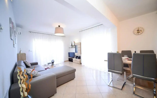 Apartment Goodbed
