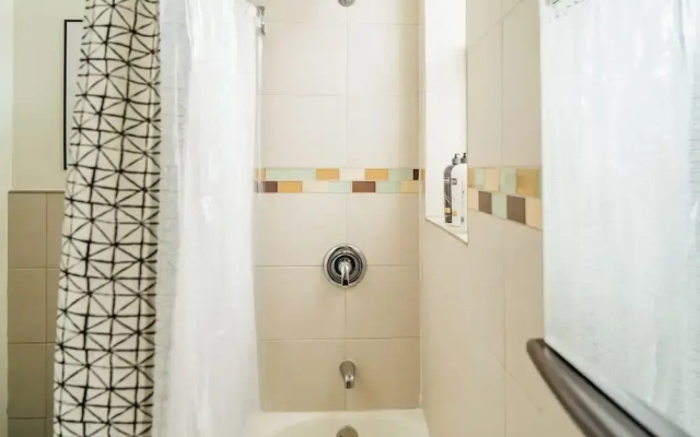 2BR Apt Furnished - Grace 11-1