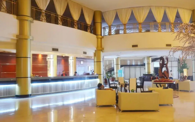 Grand Palace Hotel