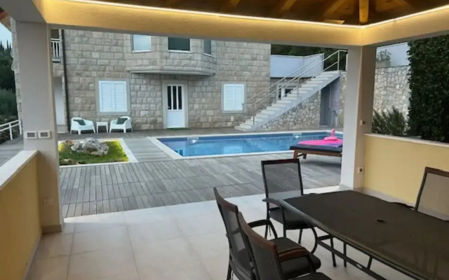 Villa Oasis Cypress