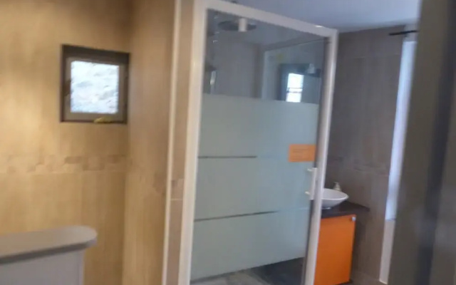 House With 2 Bedrooms in Châtelaillon-plage, With Enclosed Garden and