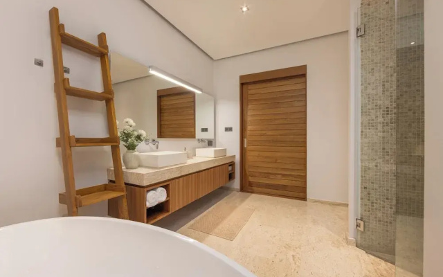 3BR Pool Villa Mana at Anchan Tropicana