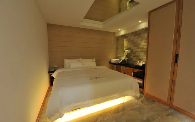 YTT Hotel Nampo