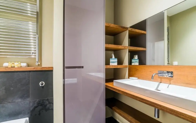 Luxury 3BR Home in Heart of Paddington, 6 Guests