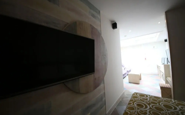 Dubai Hotel