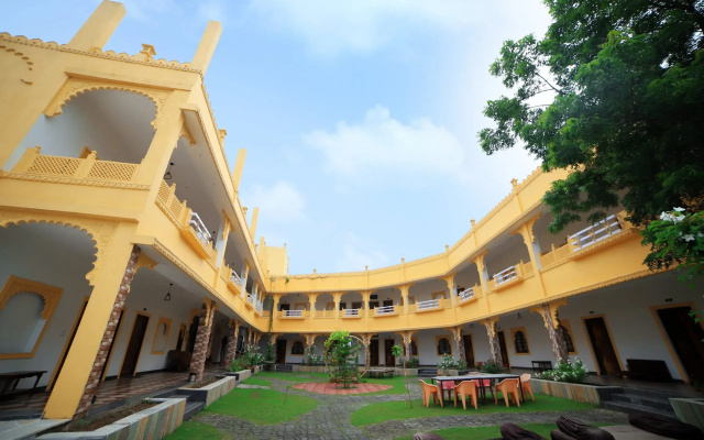 Riviera Madaar Resort