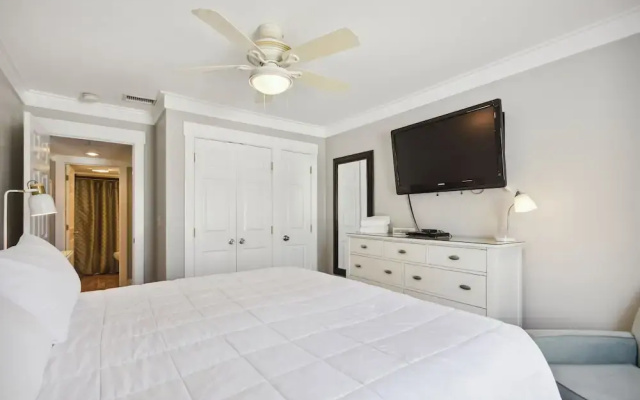 Sandpiper Cove 1125 1 Bedroom Condo by RedAwning