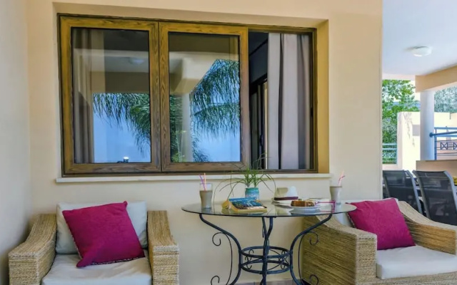 Exceptional Large Villa, Free Heated Pool 1 NOV - 15 Jan, Privacy,prime Location