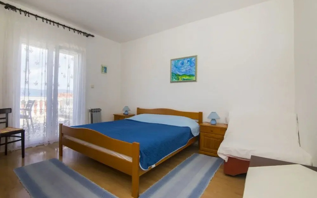 Apartments Jakov
