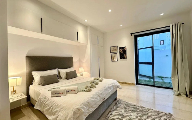 Gold Palms 4 Bedroom Villa