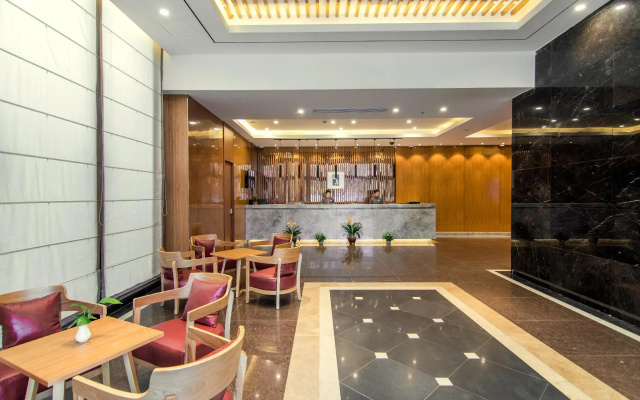 Ease Hotel Shanghai Songjiang College Town Happy Valley