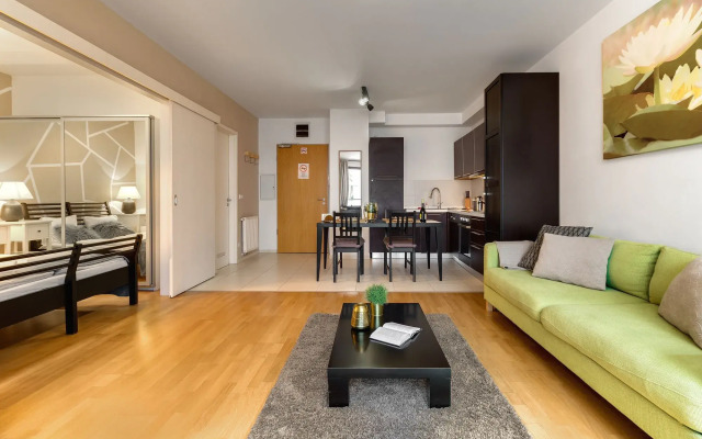 Quality Point Apartments 0-24 reception