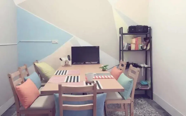 Jinlun 477 Guest House