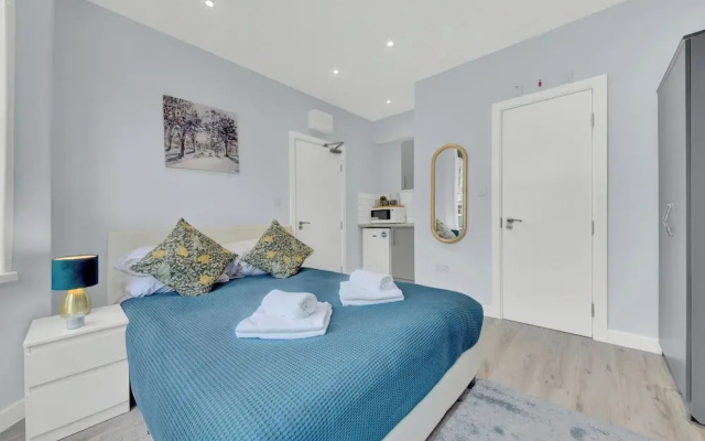 Cozy Serviced Ensuite In West Drayton London TW7