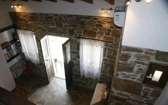 Dryopida House