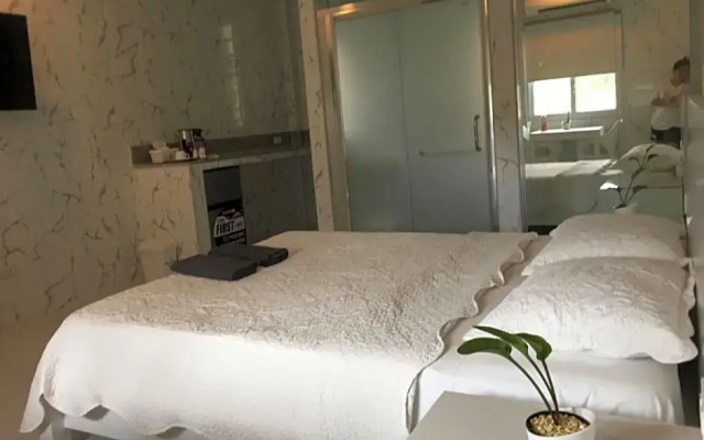 Sena Gladyz Suites