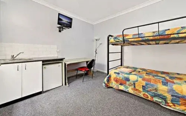 Sinclairs City Hostel