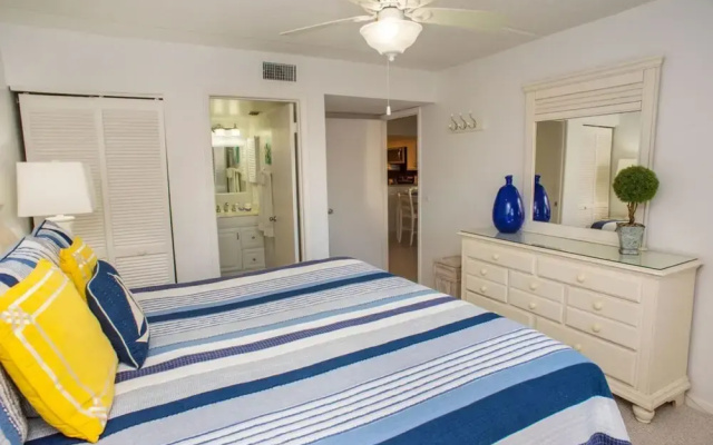 Unit 2101 - Ocean Racquet Club